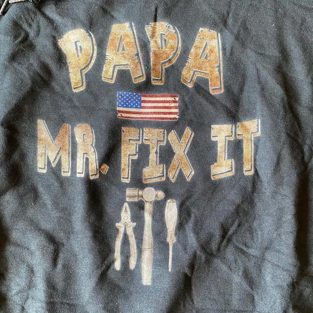 Papa Mr. Fix It Handyman Hoodie Black XL